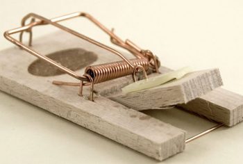ratoeiras antigas e diferentes