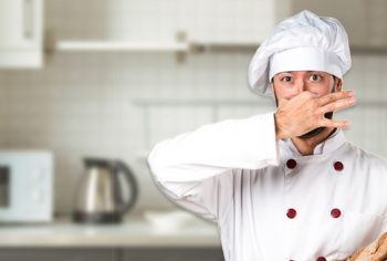 Cheiro de esgoto na cozinha