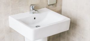 Alternativas para desentupir canos, ralos e pias