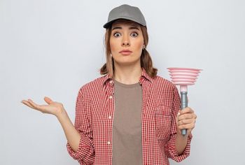 Como desentupir pia entupida com comida