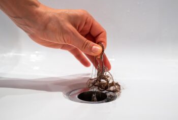 Quais as maiores causar para entupir o ralo e como resolver?