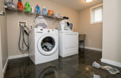 Desentupimento de Ralo de Lavanderia: Resolva o Refluxo da Máquina de Lavar