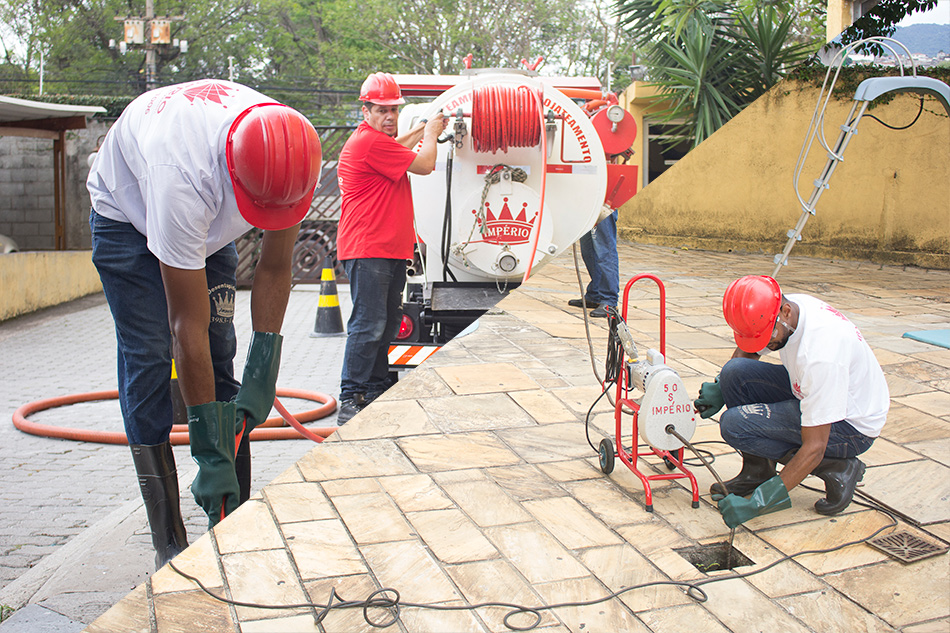 Trabalho De Desentupidora Em Sp Desentupidora 24 Horas E Dedetizadora Império 5313